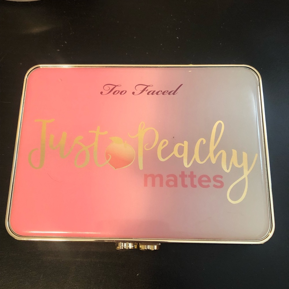 Too faced just peachy mattes
